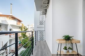 Sway - Chic 1-BR Apt & Balcony in Athens