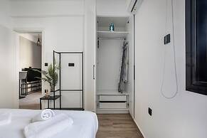 Sway - Chic 1-BR Apt & Balcony in Athens