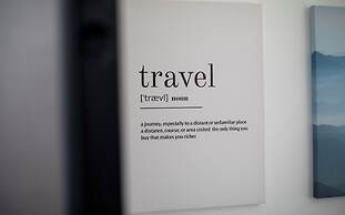 Sway - Chic 1-BR Apt & Balcony in Athens