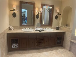 Vicroy Novaispania Estates