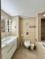 Beijing Hills & Hutong Family Retreat