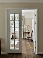 Shanghai Hills& Art Suite 15