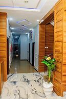 Del Migos Hotel & Suites