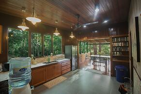 De Serenity -  Exclusive Jungle Retreat