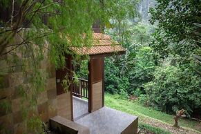 De Serenity -  Exclusive Jungle Retreat