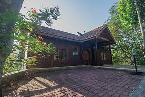 De Serenity -  Exclusive Jungle Retreat