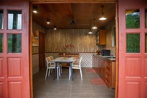 De Serenity -  Exclusive Jungle Retreat