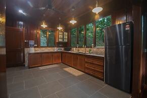 De Serenity -  Exclusive Jungle Retreat