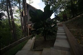 De Serenity -  Exclusive Jungle Retreat