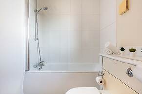 Charming 1BR Near Tower Bridge Walks