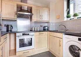 Charming 1BR Near Tower Bridge Walks