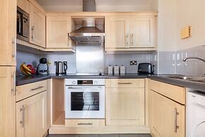 Charming 1BR Near Tower Bridge Walks