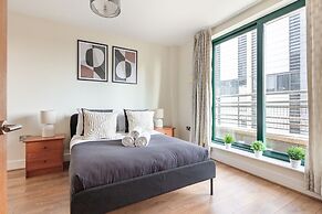 Charming 1BR Near Tower Bridge Walks