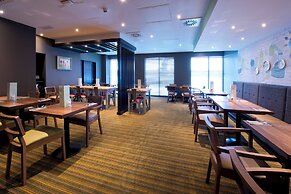 Premier Inn Heathrow Airport Terminal 4