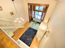 Black Eagle Apartments