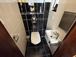 Black Eagle Apartments