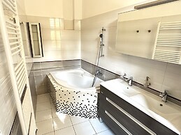 Black Eagle Apartments