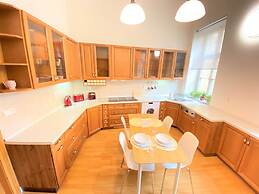 Black Eagle Apartments