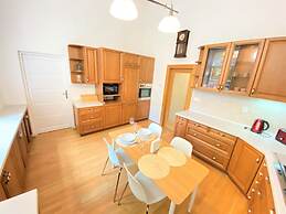 Black Eagle Apartments