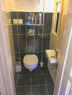 Black Eagle Apartments