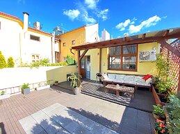 Black Eagle Apartments