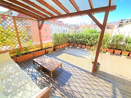 Black Eagle Apartments