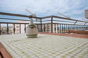Charming Margherita di Savoia Apartment With Sea Views