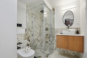 Apartment With AC Front Montparnasse Tower