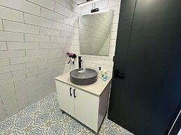 BEGONVİL GÜMÜŞLÜK