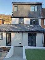 High Wycombe - 1bed Apartment - Sleeps 3 - Parking