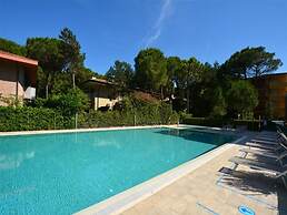 Fantastic Flat With Pool View Just Steps From the sea