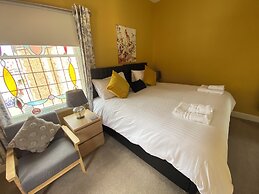 Grosvenor Place Guest House