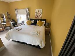 Grosvenor Place Guest House