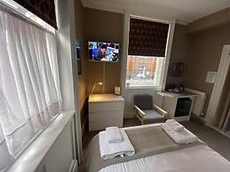 Grosvenor Place Guest House