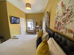 Grosvenor Place Guest House