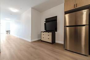 Meadowvale Apartment Hotel