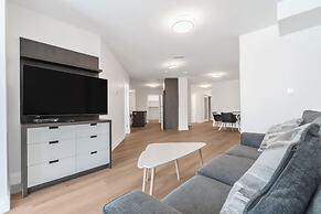 Meadowvale Apartment Hotel