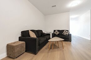 Meadowvale Apartment Hotel