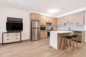 Meadowvale Apartment Hotel