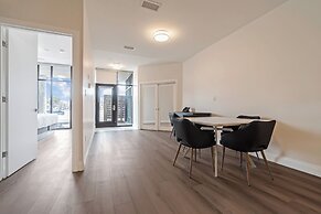 Meadowvale Apartment Hotel