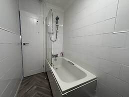 Seaside Haven Retreat - 2 Bedroom Apartment