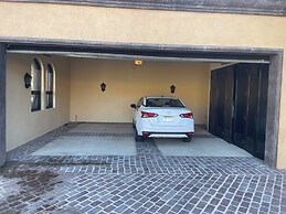 Novaispania Estates Governor