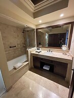 Novaispania Estates Governor