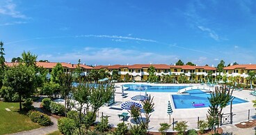 Relaxing Getaway With Pool and Garden in Bibione