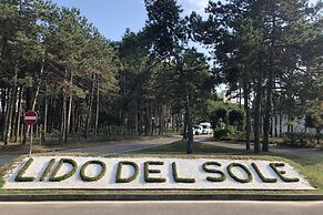 Relaxing Getaway With Pool and Garden in Bibione