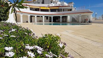 Albufeira Blue Wave Retreat 65