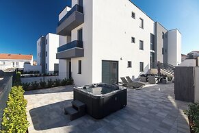 LuxArt City SPA Residence Krk