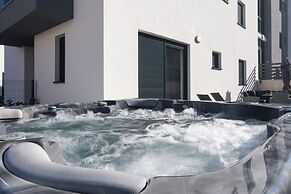 LuxArt City SPA Residence Krk