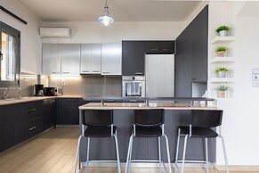 Felicia Family House