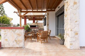 Felicia Family House